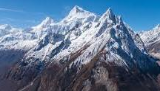 Manaslu Trekking: A Journey Through Himalayan Grandeur