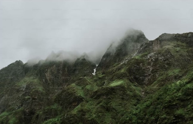The Manaslu Circuit Trek: Exploring Nepal’s Hidden Gem
